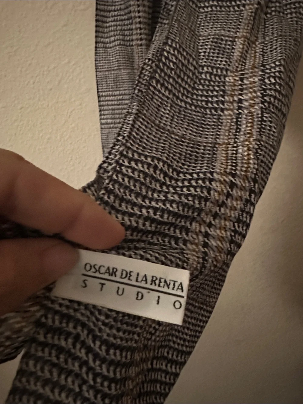 Vintage 100% SilkOscar de la Renta Black, Brown & Tan Scarf